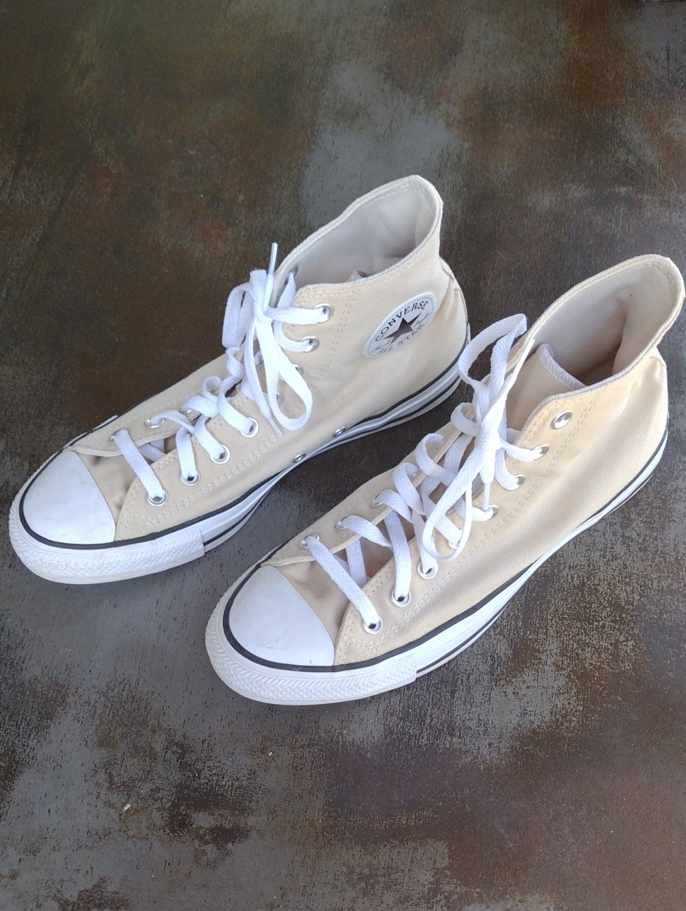Converse High-Top Sneakers in Beige and White